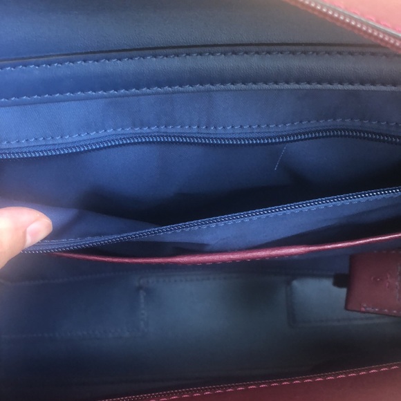 Maroon Tory Burch Robinson Tote - Picture 5 of 7